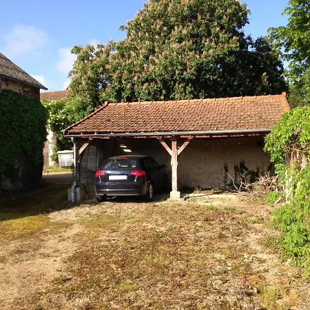 Hébergement de vacances Deux-chaises, 6 Pièces, 10 Personnes - Fr-1-489-126