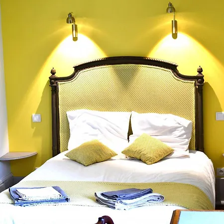 Ferienhaus Grande Demeure Caracteristique Du Xviie Siecle, Climatisation, Draps Et Menage Inclus - Fr-1-489-126 *