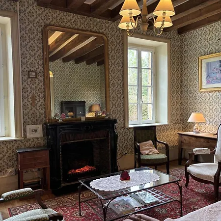 Ferienhaus Grande Demeure Caracteristique Du Xviie Siecle, Climatisation, Draps Et Menage Inclus - Fr-1-489-126