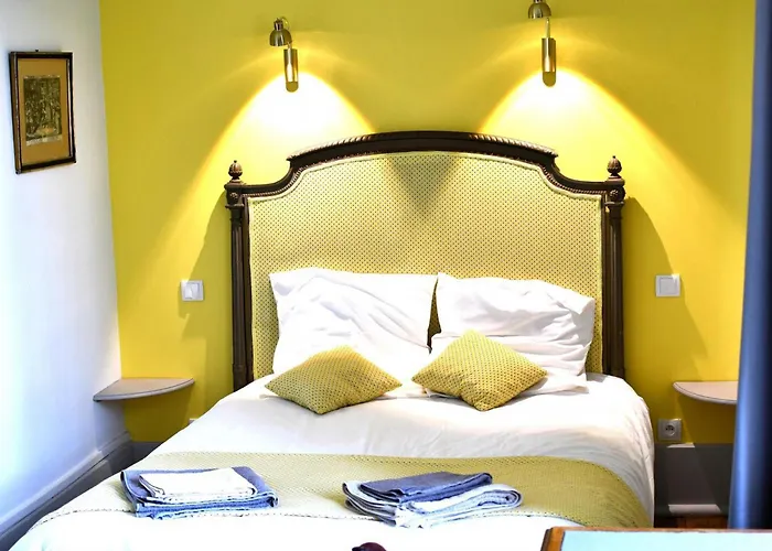 Ferienhaus Grande Demeure Caracteristique Du Xviie Siecle, Climatisation, Draps Et Menage Inclus - Fr-1-489-126 *