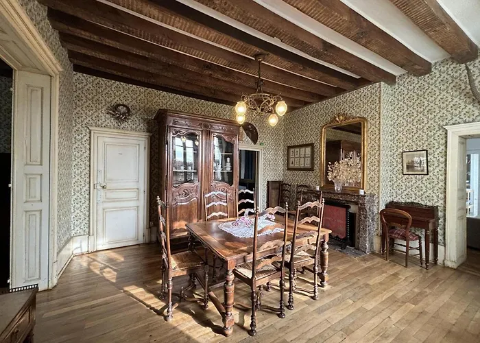 Ferienhaus Grande Demeure Caracteristique Du Xviie Siecle, Climatisation, Draps Et Menage Inclus - Fr-1-489-126 *