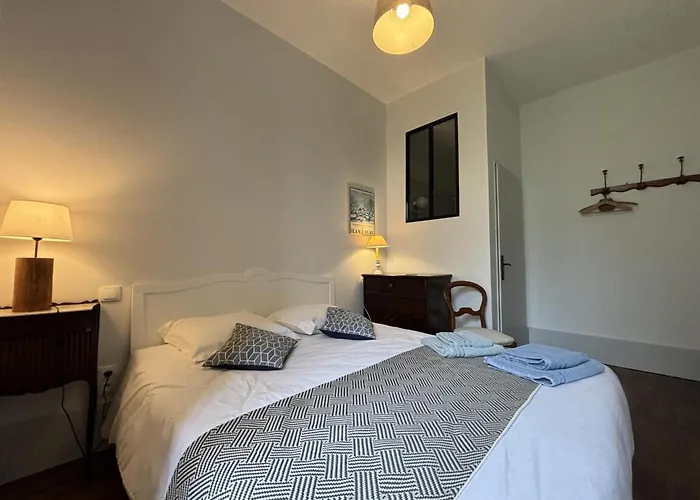 Grande Demeure Caracteristique Du Xviie Siecle, Climatisation, Draps Et Menage Inclus - Fr-1-489-126 *